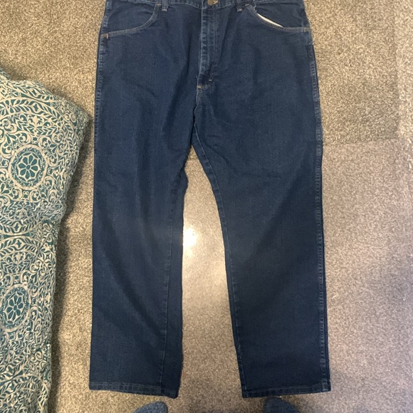 Jeans - Picture 4 of 5